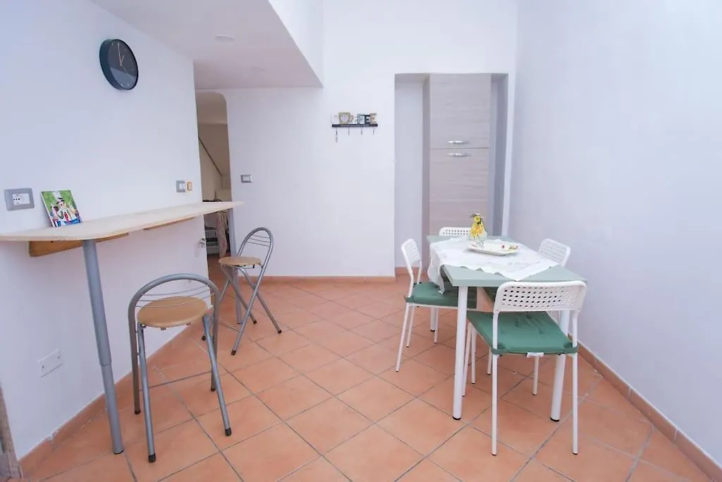 Apartment Appartamento Corso San Giovanni, Ma Ro Home Napoli Italy